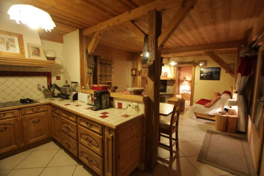 Appartement Cozy Dans Chalet 6 Pers Voiture 4 Roues Motrice A Dispo ラ・クリュサ エクステリア 写真